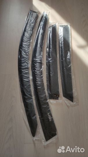 Дефлекторы на Porsche Macan