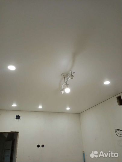 Натяжные потолки