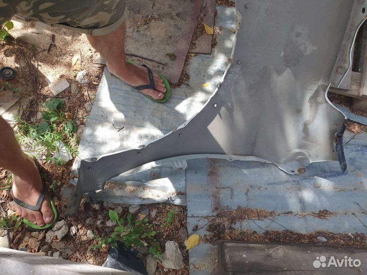 Переднее правое крыло на лифан х50