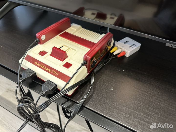 Приставка игровая Genesis retro 8 bit