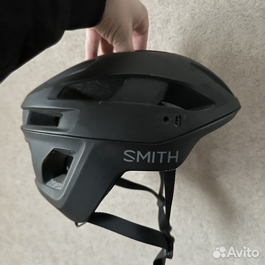 Велосипедный шлем б/у Smith Engage Mips
