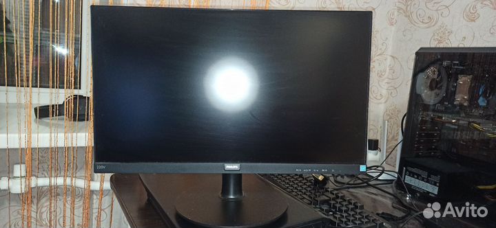 Монитор philips 21,5