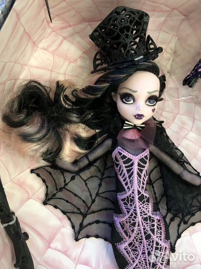 Коллекционная кукла Monster High Дракулаура