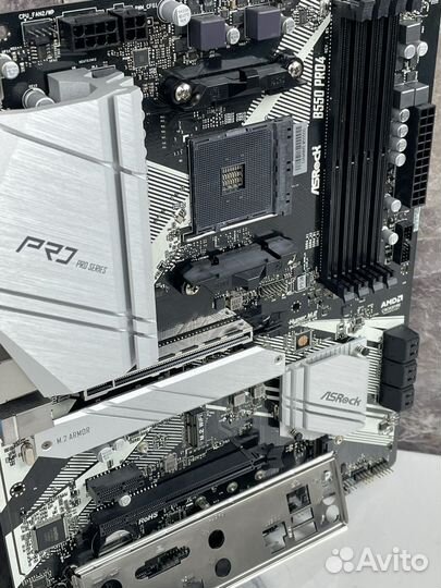 Материнская плата ASRock B550 Pro4