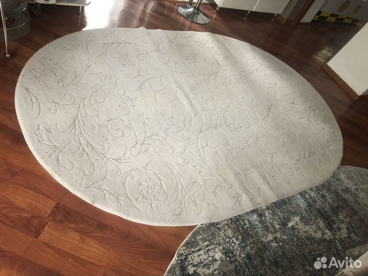 Ковер шерстяной