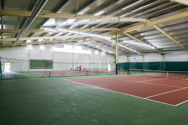 Действующий Теннисный Клуб, 1631 м²