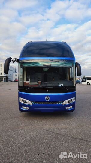 Туристический автобус Golden Dragon XML6126, 2023