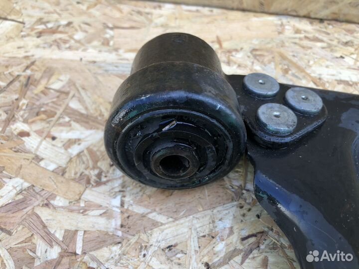 Рычаг передний правый Opel Meriva A 2003-2012