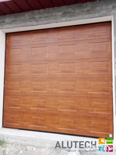 Секционные ворота alutech