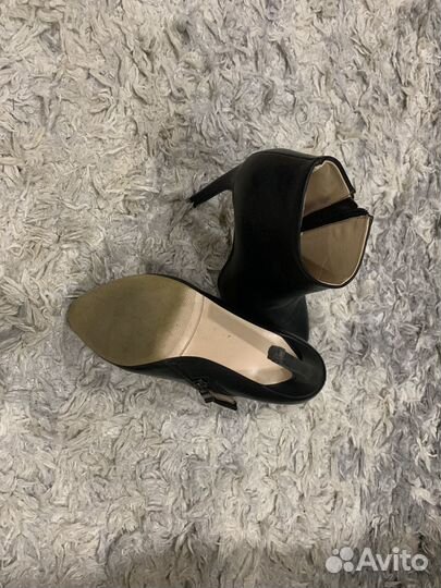 Ботинки женские