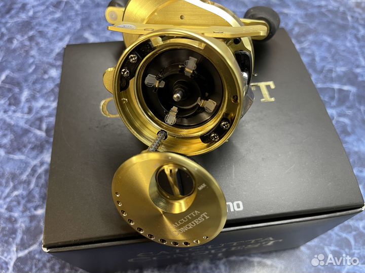 Shimano 21 Calcutta Conquest 101 Left