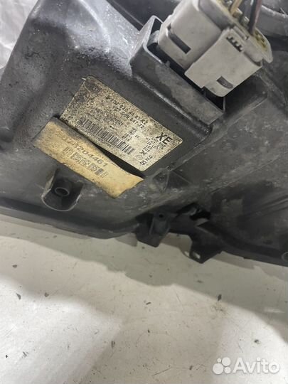 Фара правая Мерседес 207 e207 дорест