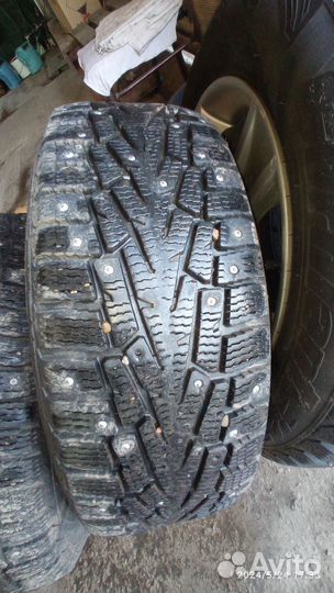 Колеса в сборе 205/60 R 16 зима шипы (шины 22 гв)