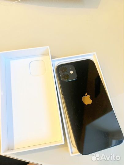 iPhone 12, 64 ГБ