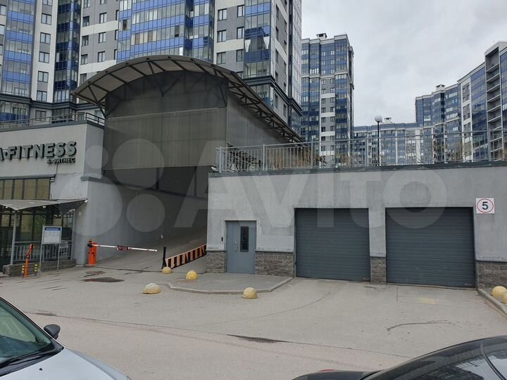 Машиноместо, 14 м²