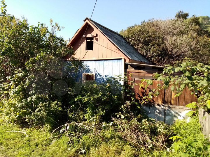 Дача 20 м² на участке 6 сот.