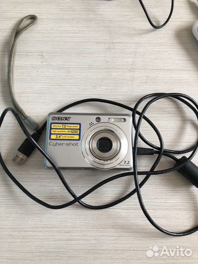 Компактный фотоаппарат sony
