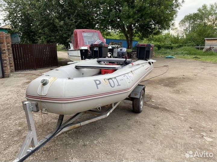 Лодка Nissamaran 360