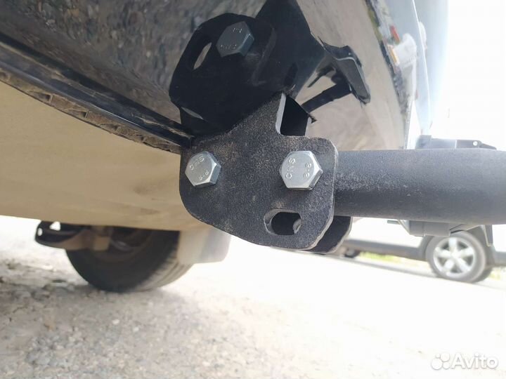 Фаркоп для Volkswagen Polo седан Фольксваген Поло