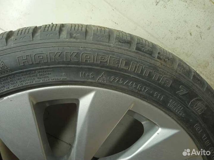 Резина зимняя 225/45R17 Nokian