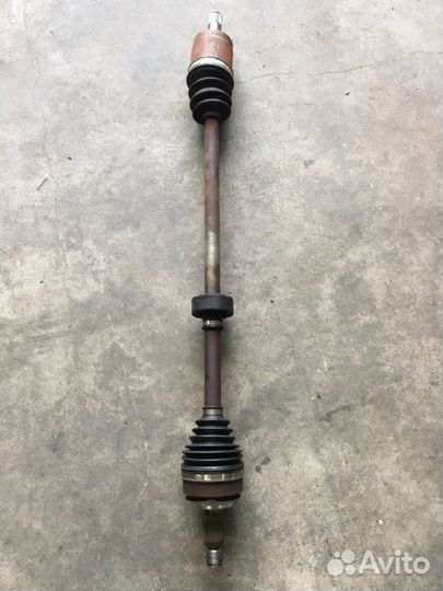 Привод передний правый Honda Civic 8 4D R18A1 1.8