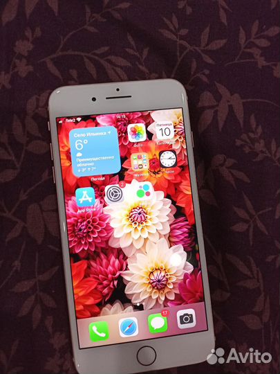 iPhone 8 Plus, 64 ГБ