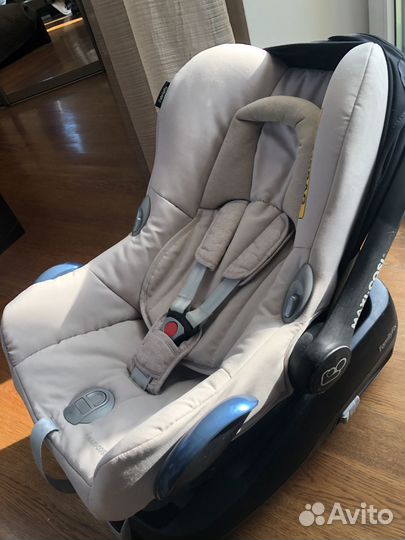 Автолюлька и база maxi cosi