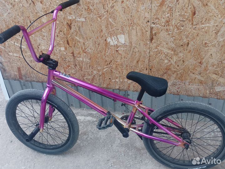 Трюковой велосипед bmx