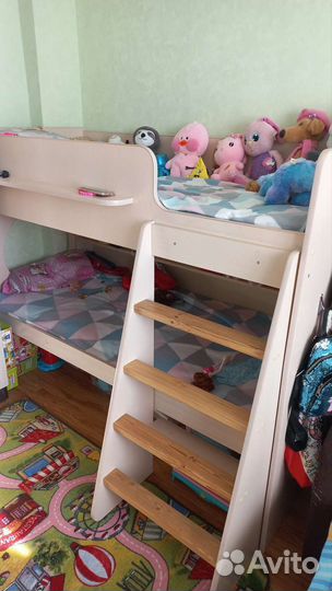 Детская кровать двухъярусная