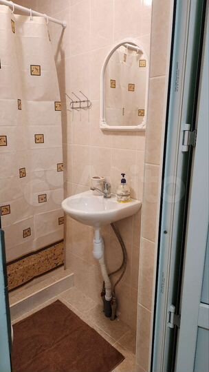 Комната 12 м² в 3-к., 1/1 эт.