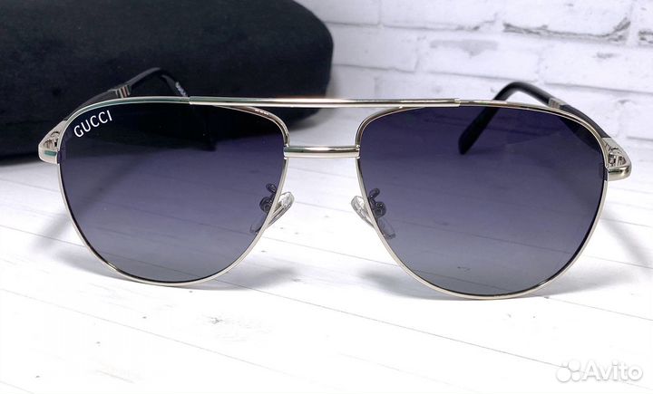 Солнцезащитные очки Gucci
