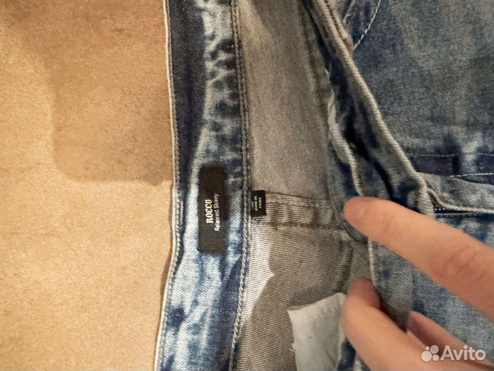 Джинсы True Religion