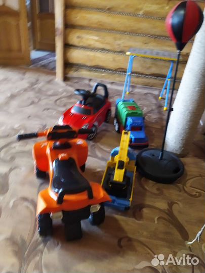 Машинка-каталка