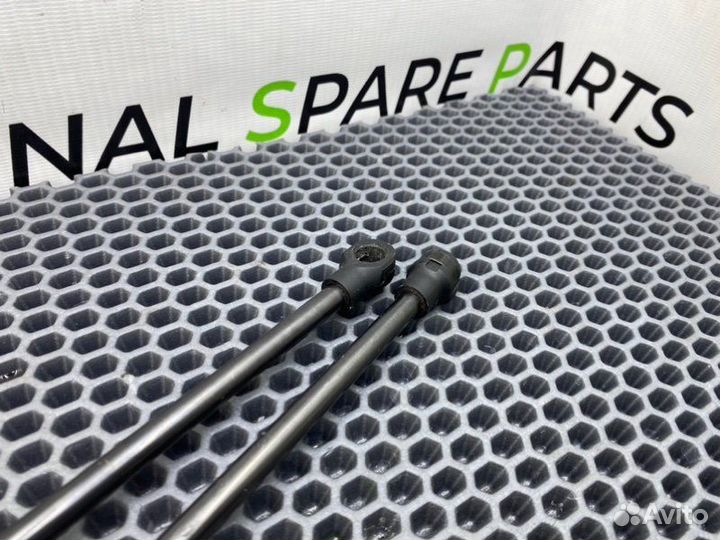 Амортизатор багажника Audi A6 C5 avant quattro BAU