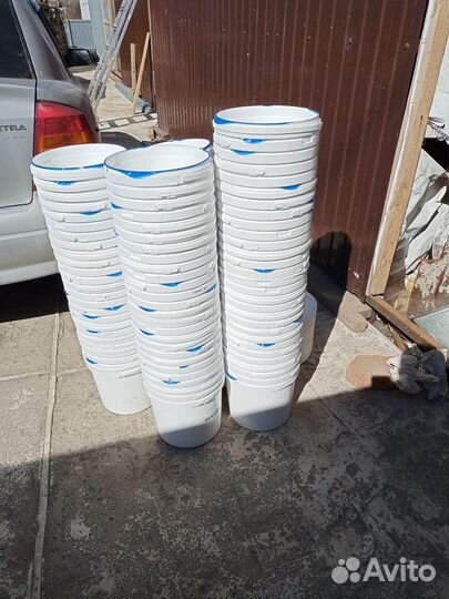 Ведро с крышкой