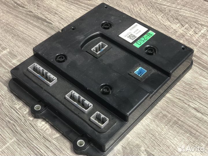 Электронный блок управления б/у YA00002098