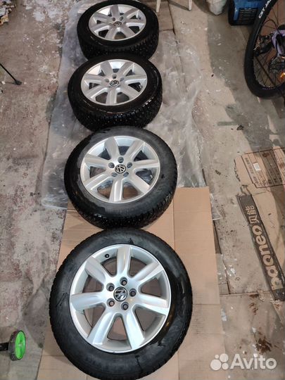 Колеса зимние 185 60 R15 на дисках Volkswagen