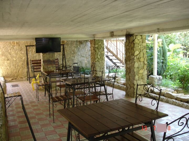 Комната 20 м² в 1-к., 1/2 эт.