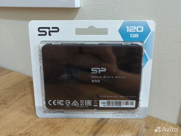 Твердотельный накопитель SSD