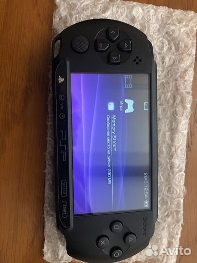 PSP E1008 street