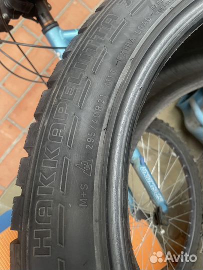 Nokian Tyres Hakkapeliitta 7 295/40 R21 111T