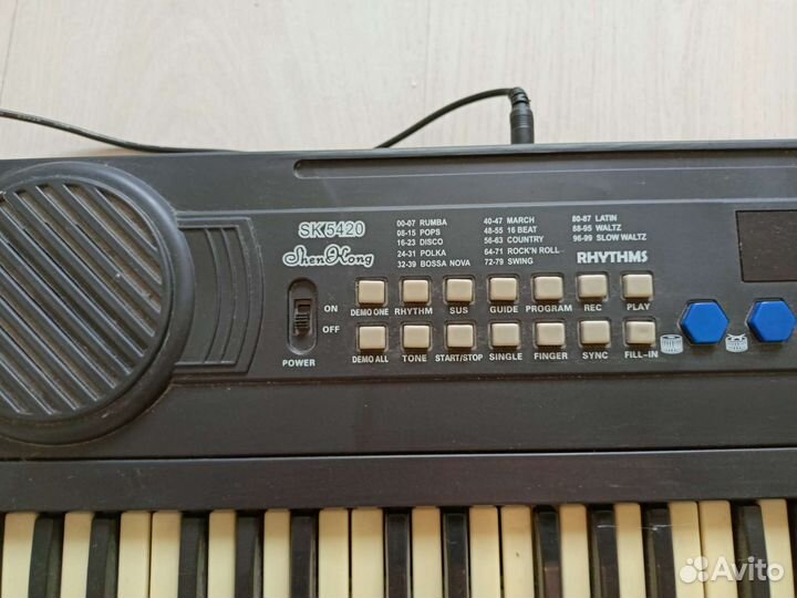 Детский синтезатор с микрофоном