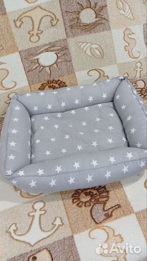 Лежанка для собак и кошек 50*40*15