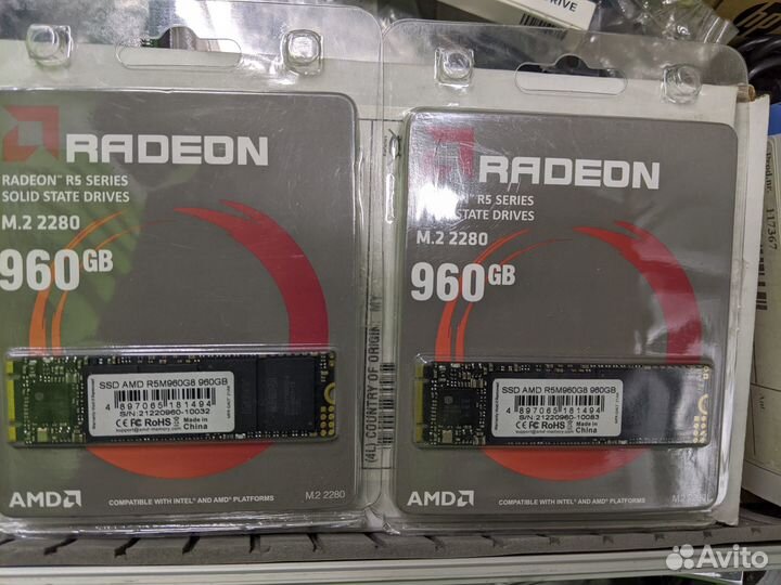 SSD 960гб AMD Radeon R5 Series M2 R5M960G8