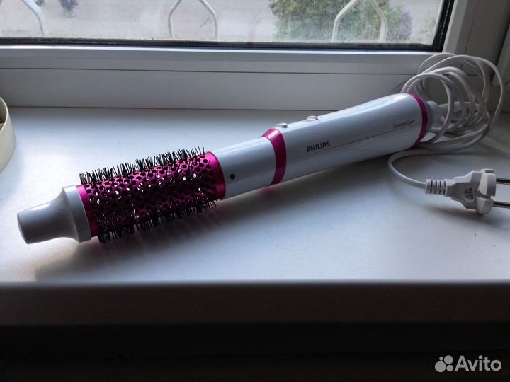 Фен-щетка Fhilips HP8660 Essential Care