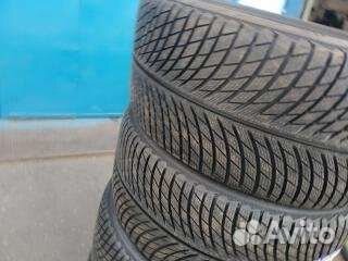 Michelin Pilot Alpin 5 SUV 285/40 R22