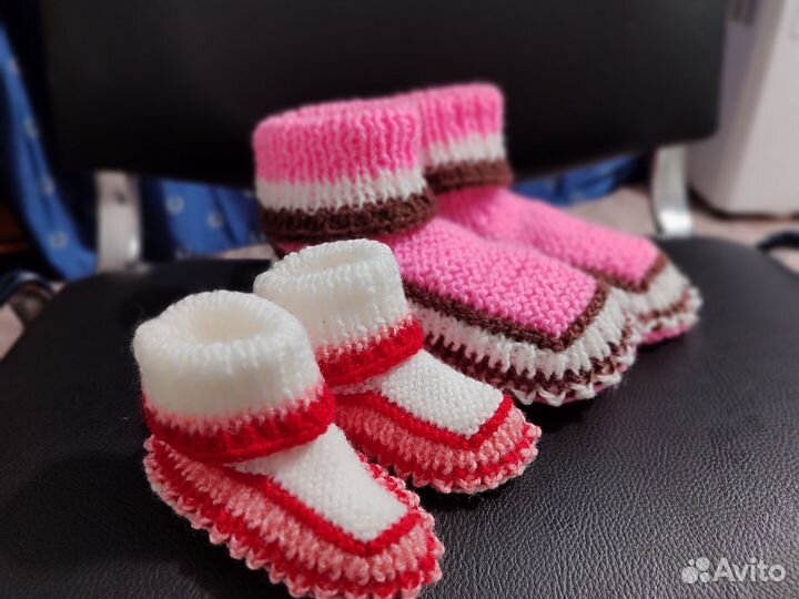 Носки, вязаные пинетки детские