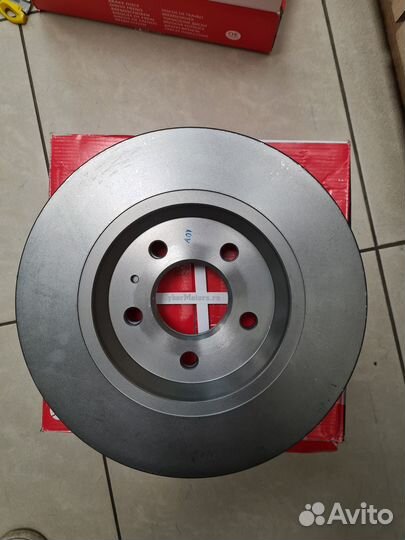 Тормозной диск задний Audi A4/A5/S5/A6/A7/A8/Q5