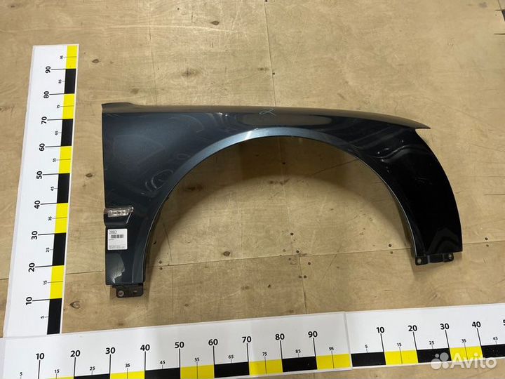 Крыло переднее правое Audi A8 4E BVJ 4.2 2009