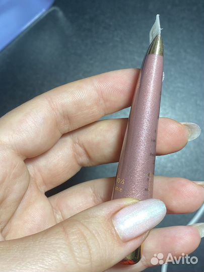 Блеск для губ estee lauder